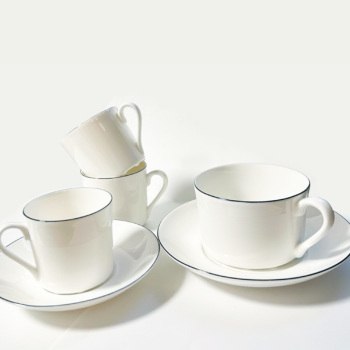 グスタフスベリ NATUR(ナチュール) Snovitティーカップ&ソーサー