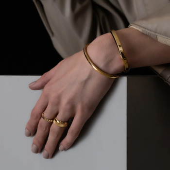 スクルツナ Ribbed Ring 指輪 Mサイズ 1806-M SKULTUNA（スクルツナ
