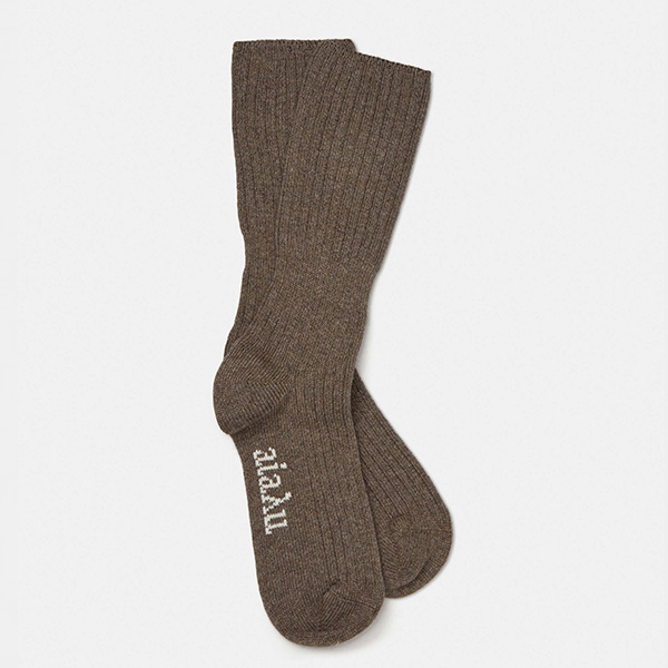 aiayu Cashmere Rib Socks 靴下 ブラウン ファッション コスタボダ公式通販