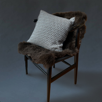 エレノア プリチャード Quadille Egg クッション 45x45cm Eleanor